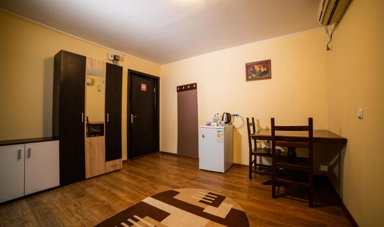 Buget B&B Focşani Eksteriør billede