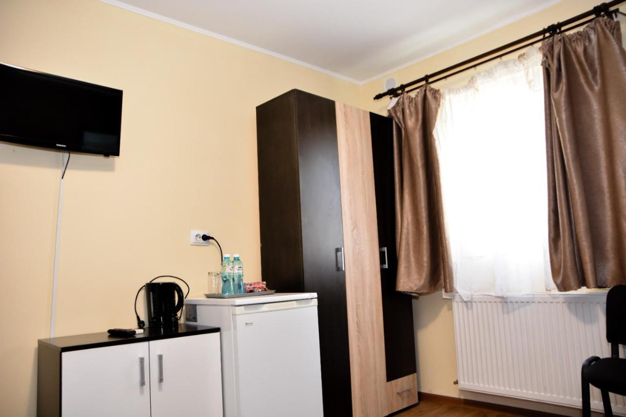 Buget B&B Focşani Eksteriør billede