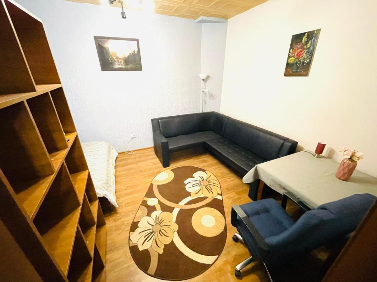 Buget B&B Focşani Eksteriør billede